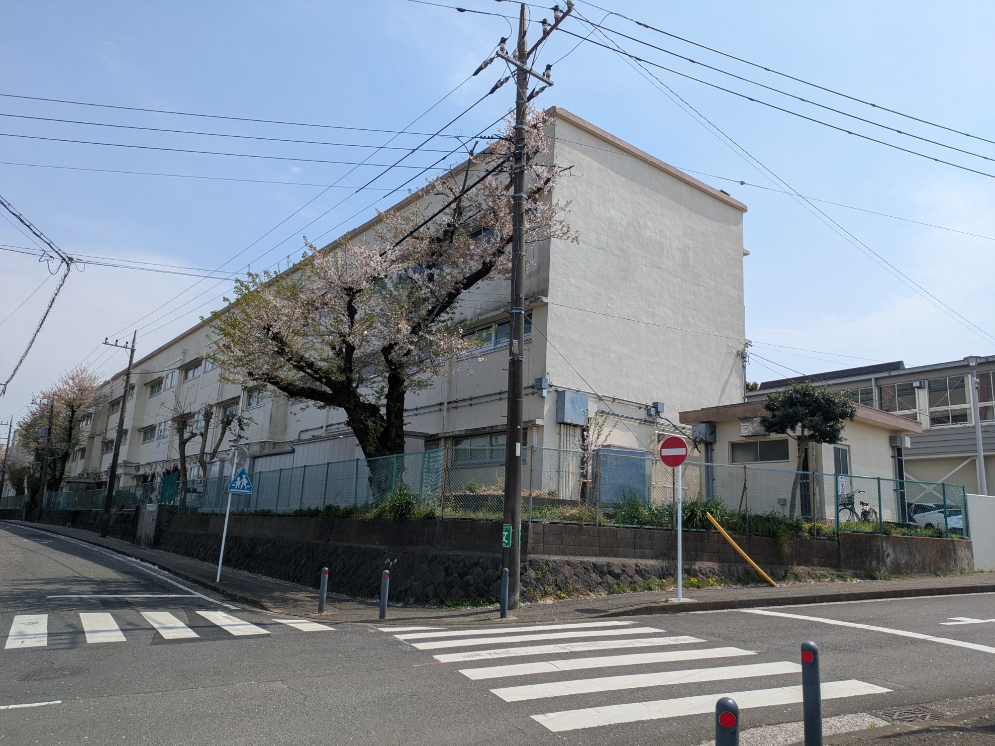 川崎北高校A棟改修及び耐震補強工事（衛生）(ゼロ県債)