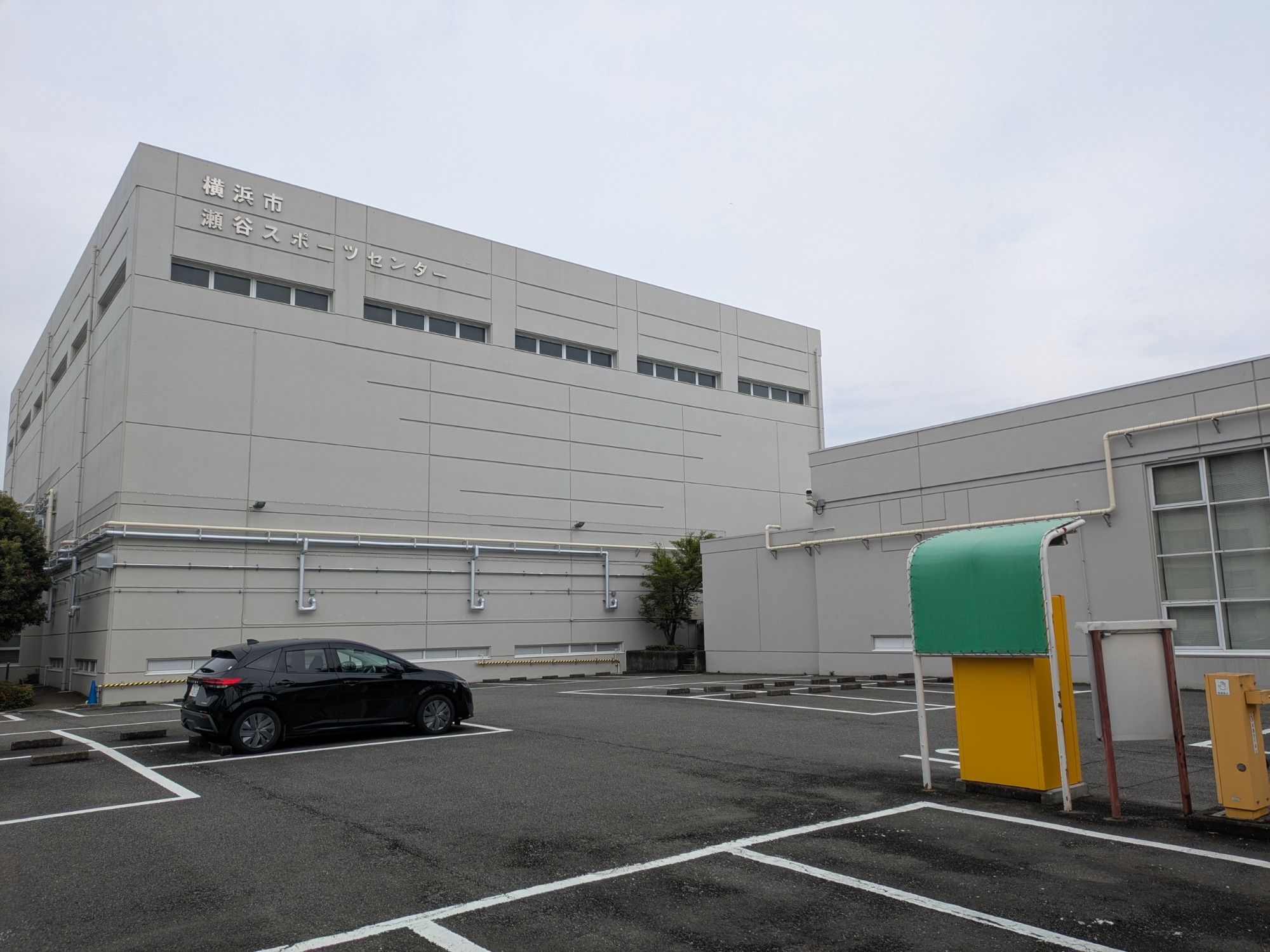 神奈川県立神奈川近代文学館チラー更新工事